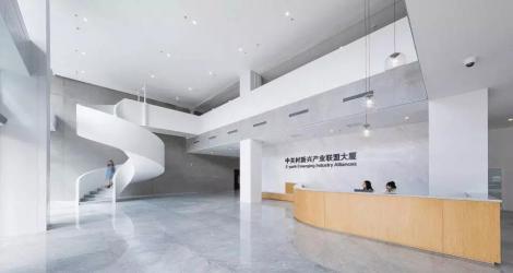 成都海倫天麓銷售中心，東方優(yōu)雅與現(xiàn)代融合的空間縮影！